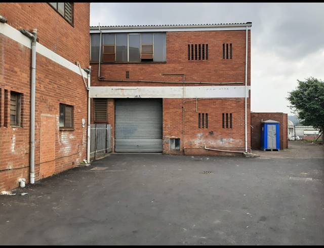 399M² WAREHOUSE TO LET IN NEW GERMANY